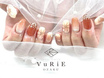 ヴリエ 小作店(VURIE)/ぷっくりフラワーネイル 