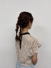 ミカヅキ 赤坂/三つ編み２段アレンジポニー！