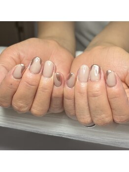 ミラーでシンプルデザイン