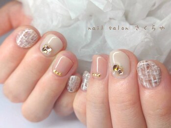 くすみカラーの大人ツイード