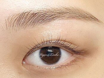 ヴィガー アンド ルックス 白金 目黒(Vigor&Looks)の写真/まつげパーマ¥6000/フラットラッシュ120本¥5900★何度も鏡を見たくなる魅力的な目元に仕上げます♪