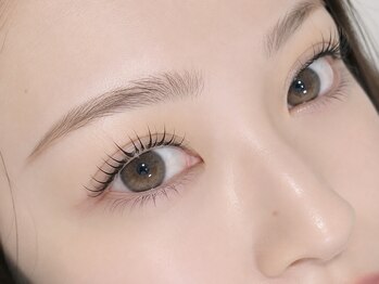 ミーアアイサロン(miia eye salon)の写真/ナチュラル上品な目元が叶うラッシュリフト。デザインが選べるまつげパーマで魅力を高めて◎