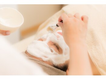 アンド リュクス(& Luxe)/小顔ケアに脳洗浄