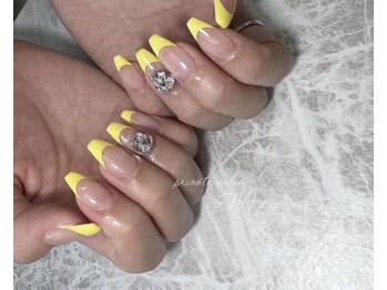 ヴィヴィ(vivi)/フレンチネイル