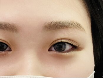 サロン アウラ(salon AULA)/眉毛スタイリング〈再来〉4800円