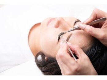 ビューティーサロン ココ多治見店(Beauty salon COCO)/1本1本丁寧に装着致します♪