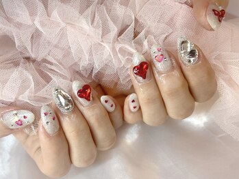 マシェリ(MA CHERIE)/ハートビジューネイル