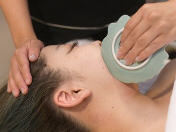 エデルビューティー(ederux beauty)/特殊な機器で立体美小顔に◎