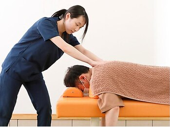 甲斐整骨院 水道町院の写真/《水道町交差点そば》辛い首・肩コリ改善！肩・腰・首へ的確なアプローチでしっかり解消◎