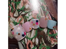 水玉アートフットネイル