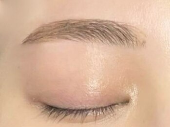 サロン ニコリー 夙川店(salon NICORY)の写真/美眉WAX導入★お顔の印象約80%は眉で決まる!雰囲気や理想の印象でハリウッドブロウ/眉毛ワックスをご提案♪