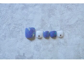 プチリリィ(Petit Lily)/ホロとフレークでさりげなく輝く