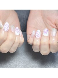 たらし込みリーフネイル