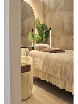 リノエデボーテ(Rinoe’ de beaute)/