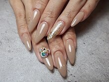 Luo Silque Naha まつげパーマ/パリジェンヌ/マツエク/LED/眉毛/韓国/パラジェル/ワンカラー