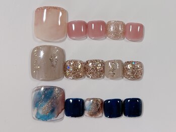 リッシュネイル 新百合ヶ丘店(riche nail)の写真/【初回オフ込★フット定額コース￥7500→￥7000】フットバス＆ケアも込みなのがうれしい♪