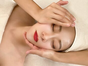 美極 銀座店の写真/4D矯正コルギ【コルギ+小顔矯正+石膏+背中首肩マッサージ+頭蓋骨矯正　60分¥7900】最強FACEを実現♪