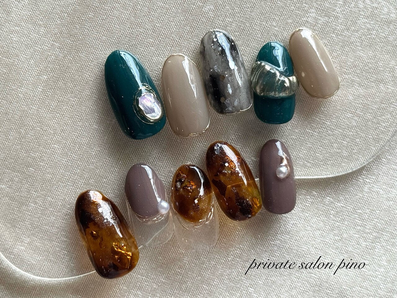 フレンチネイル 39］ネイルチップ マグネットネイル フレンチ 秋ネイル グリーン