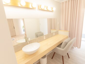 アレミティ(Aremiti)/メイク直しスペース