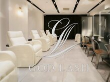 ゴッドラッシュ 大阪駅前梅田イーマ店(GOD LASH)の雰囲気（ダメージレス潤いまつ毛パーマ３４９０円～#眉毛アイブロウ）