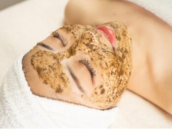 骨盤ダイエットサロン カンフリエ(camphrier)の写真/結果重視!美肌を叶えたい方必見!痛みが少ない話題のハーブピーリングでうる艶美肌へ導く♪