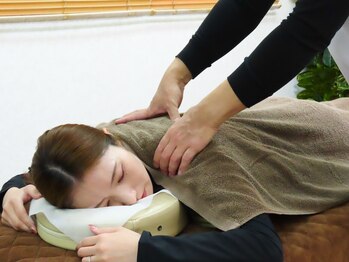 ともや鍼灸院の写真/「どこに行ってもダメだった…」その痛みに。プロアスリートも支える技術で、育児や仕事の疲れを徹底ケア