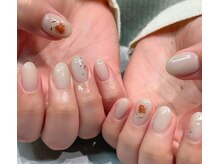 ネイルアンドアイラッシュスタジオ シュシュ(chouchou)/シンプル春ネイル　手描きお花