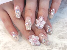 ちゅるりん水光フラワーネイル