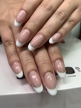 オランダエステティック(Holland Esthetics)/ネイルとまつ毛エクステ同時に。