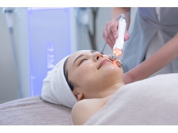 レリーブ/EMS・EL☆小顔フェイシャルケア