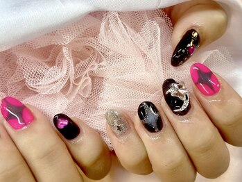 マシェリ(MA CHERIE)/ルセラフィムネイル