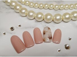 シンプルホワイトべっ甲5980円