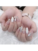リンドネイル バイ モカ アンド ララ(Lind nail by moca and LaLa)/ドットネイル