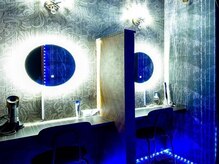 シャルムス(Charmes)/施術後はドレッサーでお直し