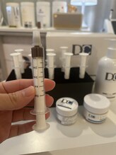 ジョンエステティック(Jung Aesthetic)/真皮再生ピーリング