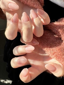 ツーバイ マックスビューティー 下北沢(2by MAX BEAUTY)の写真/お仕事柄派手なネイルが出来ない方必見◎シンプルながらもトレンドを取り入れた大人上品な指先へ♪