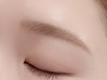 ピピ(pipi)の写真/【骨格に合う黄金比眉に！】眉デザインでお顔の印象もグッとUP！毛量調整、間引き、似合わせメイク付き☆