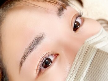ベースバイループ(BASE BY LOOP)の写真/"似合わせ眉"で印象チェンジ☆〈アイブロウ+写真撮影〉の新提案◎垢抜け後の姿をプロフィール写真へ♪