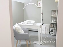 シアター(theater)の雰囲気（日常を忘れる、あなただけの【半個室】で心ほどけるネイル時間を）