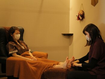 足楽館の写真/豊富なメニューからその日のお疲れ具合に合わせてチョイス♪人気コース60分¥4,290⇒¥3,960(上半身+足つぼ)