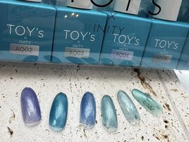 新色・マグネットネイル