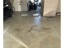 サロン リティー(Salon Rity)の雰囲気（美容室さん横から入って駐車場18番。マンション正面３番も可能。）