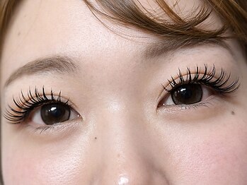 モルレーヴ(MOLREVE)/華やかボリューム感