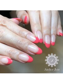 上品フレンチネイル