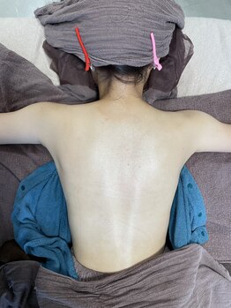 マ シェリ(ma-cherie)/上半身背面