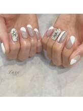 ネイルサロンリュクス (nailsalon Luxe)/モノトーン×キラキラ♪
