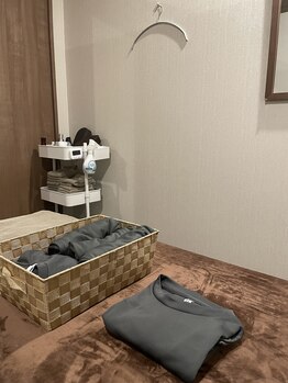 アスラク/お着替え無料