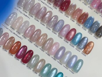 大人気のマグネットネイル