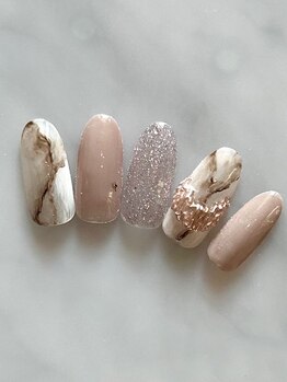 大理石風ニュアンスネイル