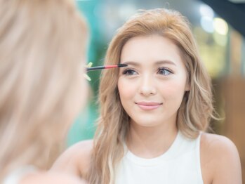 サターン アティク 牛久店の写真/【ぱっちり目元/くるっとカール】まつげパーマでナチュラルなあか抜け目元に★パリジェンヌ/ラッシュリフト